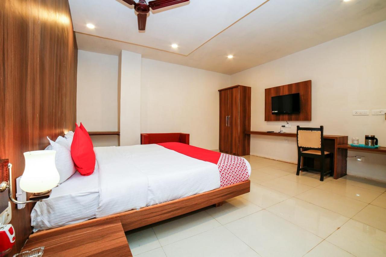 Oyo 35769 Hotel Rishabh Jhansi Luaran gambar