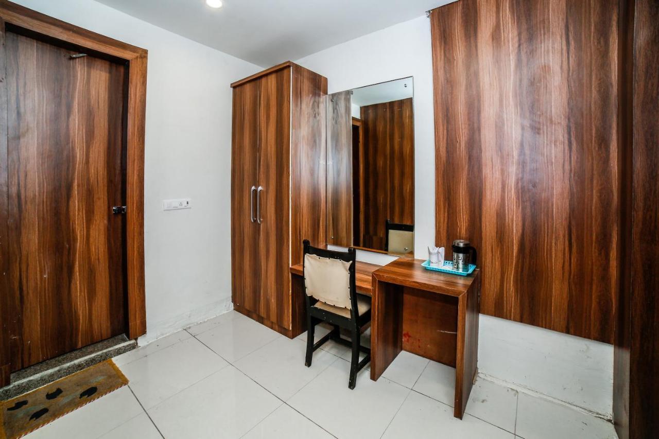 Oyo 35769 Hotel Rishabh Jhansi Luaran gambar
